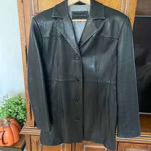 GALLERY Women's Genuine Leather Jacket